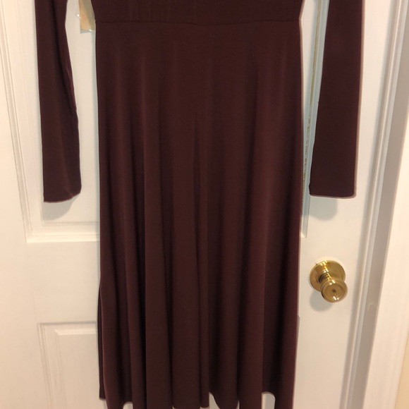 Burgundy A line dress 🍷 - Picture 7 of 8